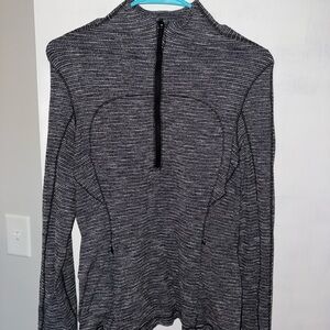 lululemon athletica Black and Gray Sweatshirt